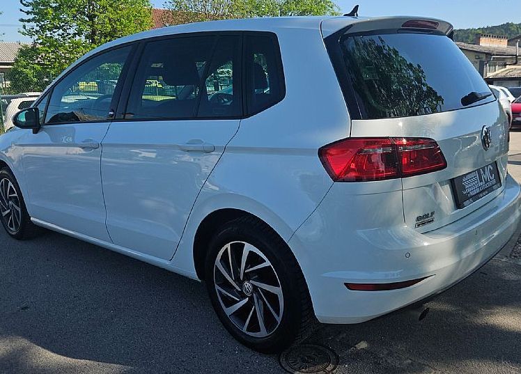 Zunanja slika - VW Golf - Sportsvan 1.6 TDI 116ks °PANORAMA° °RADAR TEMPOMAT° - 6
