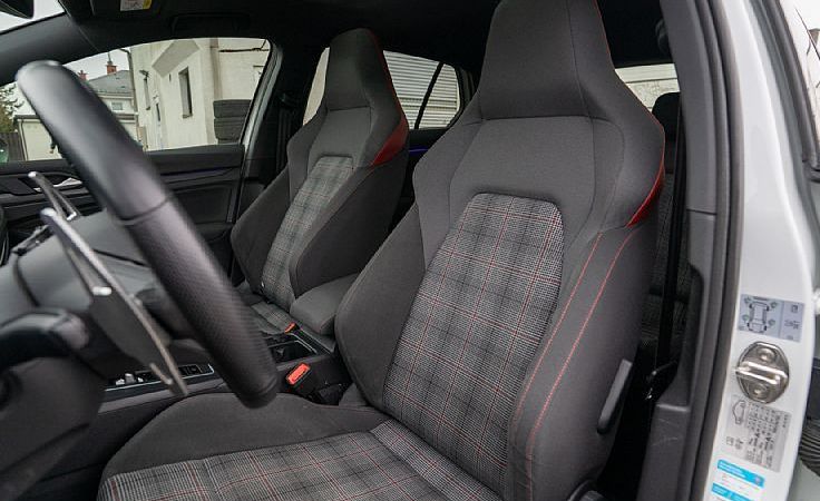 Zunanja slika - VW Golf - 2.0 GTI DSG Pano HK HR Maxton Stage1 - 10