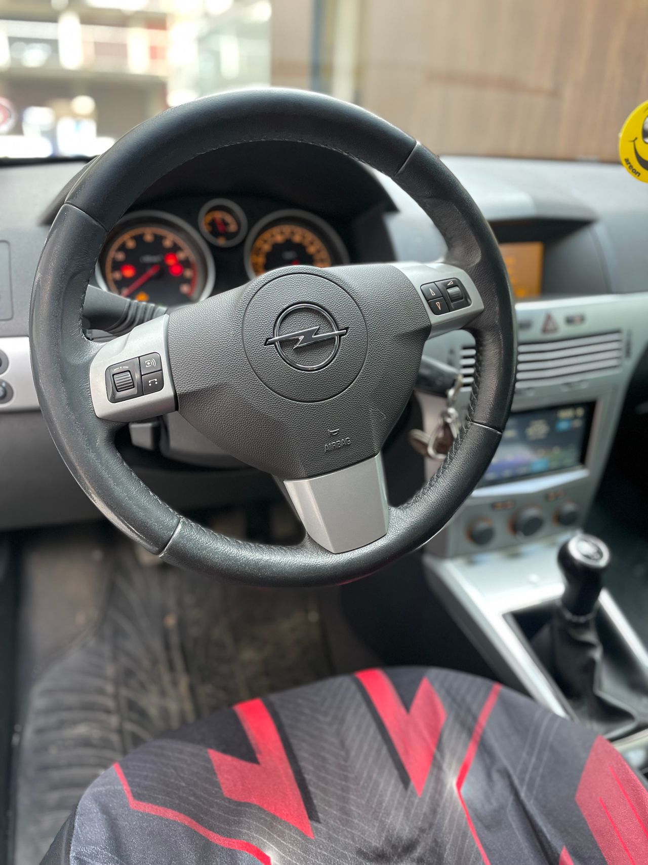 Notranja slika - Opel Astra - 1,6 16V Enjoy - 5