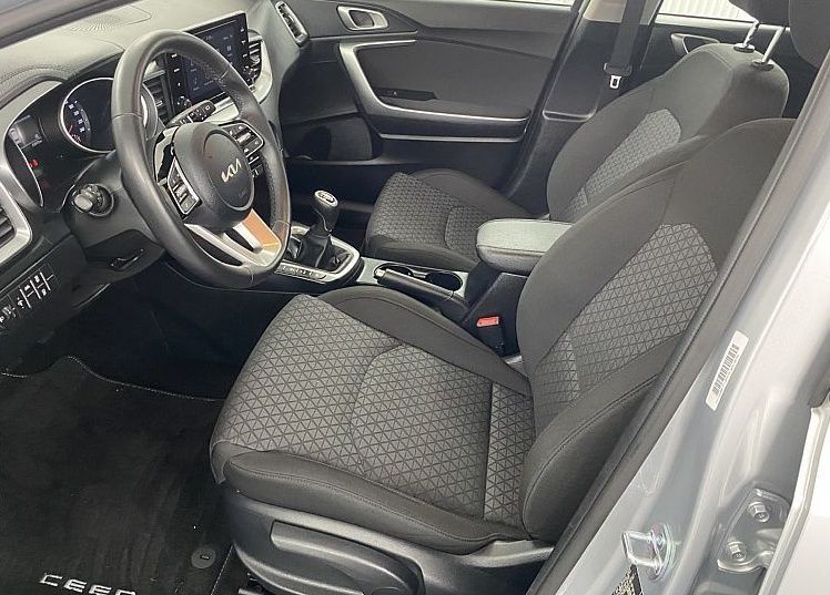 Zunanja slika - KIA Ceed - 1.0 T-GDi 74 kW.NEMŠKI.NAVI.KAMERA.PDC.GRETJE.SED - 36