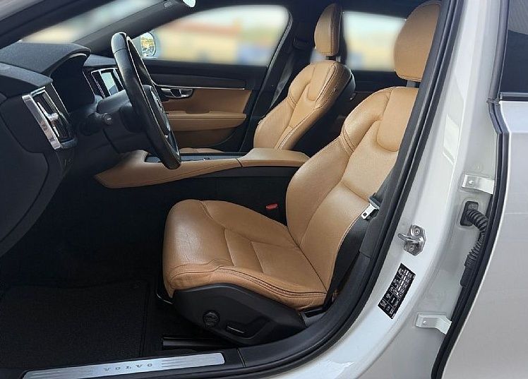 Zunanja slika - Volvo V90 Cross Country - D4 AWD AUT Edition Pro NAVI KLJUKA KAMERA - 6