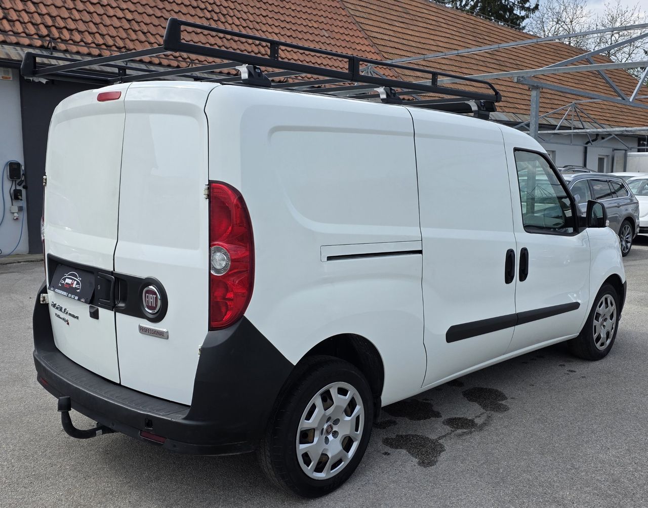 Zunanja slika - Fiat Doblo - 1,6 Multijet 16V Eas yN1 TEMP KAMERA KLJUKA NAVI KLIMA - 4