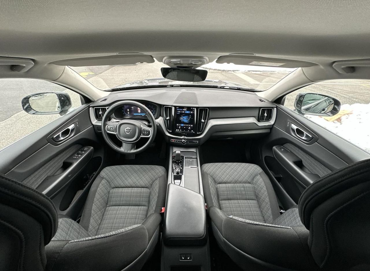 Zunanja slika - Volvo XC60 - B4D Core Avt. LED-KAMERA-KEYLESS - 14