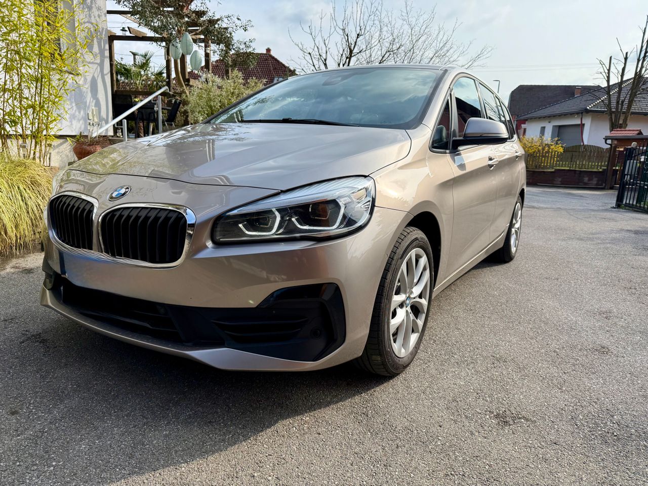 Zunanja slika - BMW Serija 2 - 218d xDrive Gran Tourer Sport Line Avt. - 1
