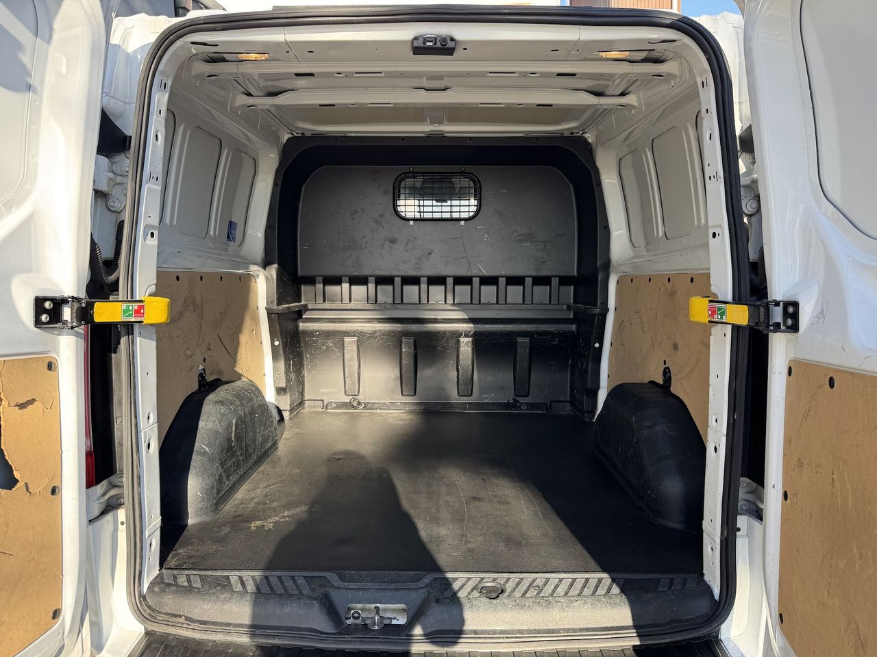 Zunanja slika - Ford Transit Custom - 2.0 ECOBLUE 170KM H1L2 6 SEDEŽEV+TOVOR - 9