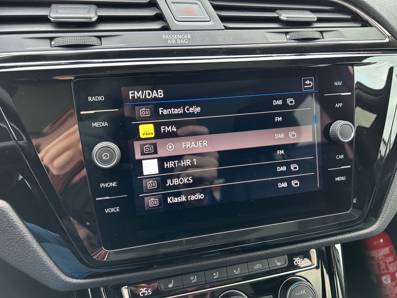 Zunanja slika - VW Touran - 2,0 TDI BMT Family DSG - 9