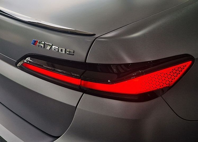 Zunanja slika - BMW Serija 7 - : M760e xDrive M Sport - Performance - 9