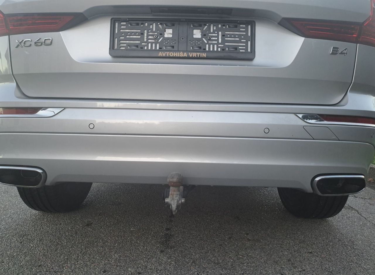Zunanja slika - Volvo XC60 - B4D AUT Inscription Z ENOLETNIM JAMSTVOM - 11