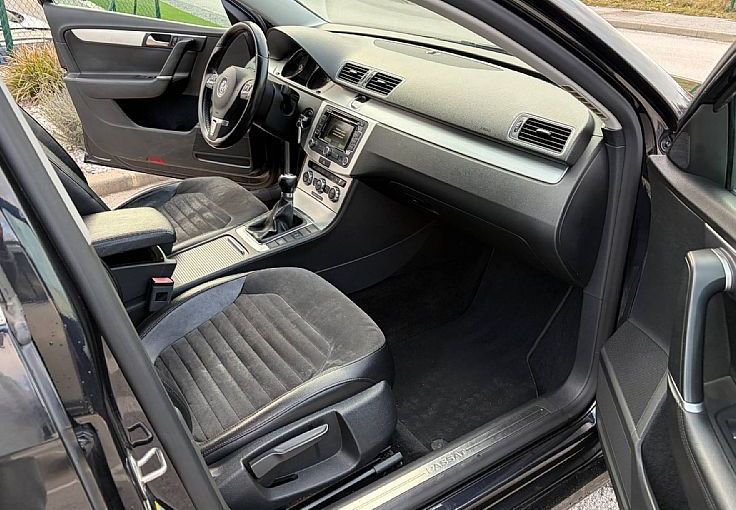 Zunanja slika - VW Passat - Variant 2.0 TDI 4M BlueM.Tech. Highline 103kW - 11