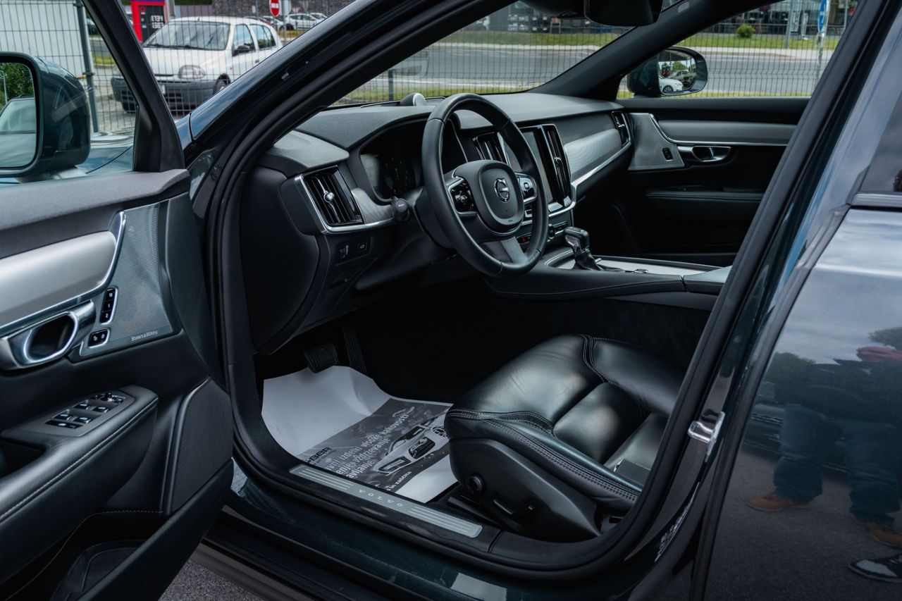 Zunanja slika - Volvo V90 - Cross Country D4 AWD Pro Avt. - 8
