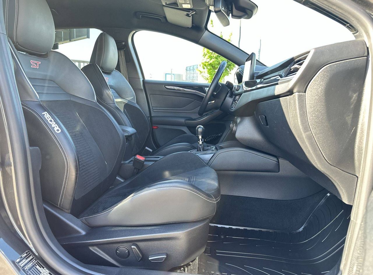 Zunanja slika - Ford Focus - 2.0 ST - 20