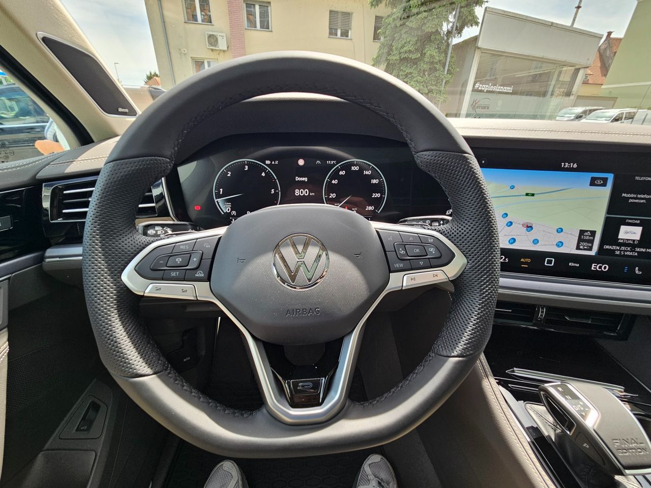 Zunanja slika - VW Touareg - 4motion V6 TDI BMT R-Line Final Edition - 9
