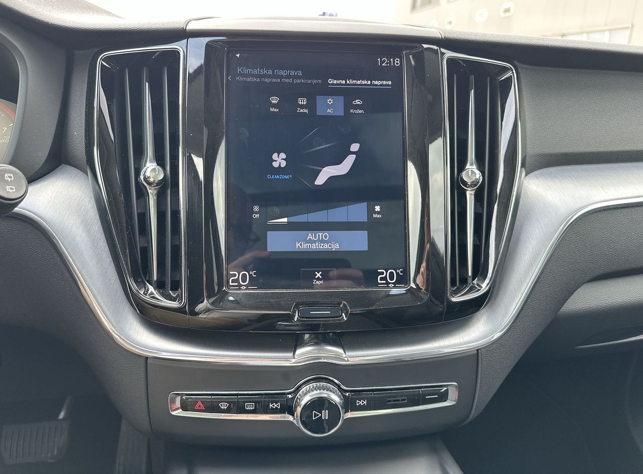 Zunanja slika - Volvo XC60 - T8 Recharge Twin Engine AUT - 10