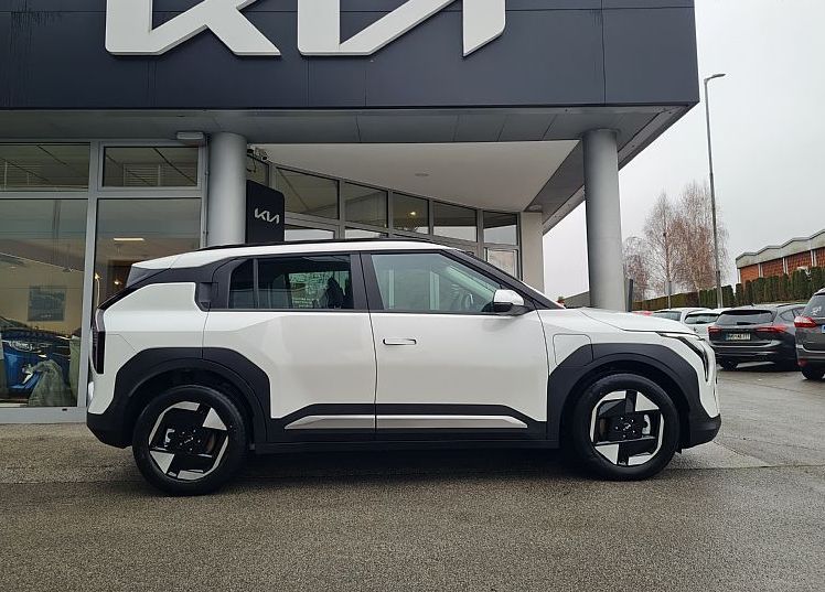 Zunanja slika - KIA EV3 - 58.3 kWh baterija. 150 kW Star - 4