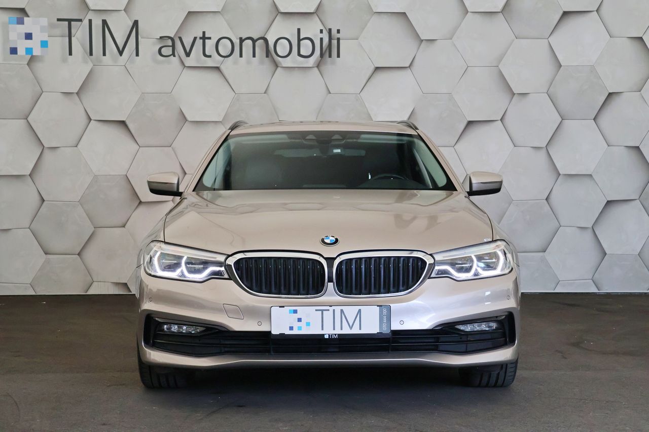Zunanja slika - BMW 520 - d x-Drive Aut Sportline 191KM - 5