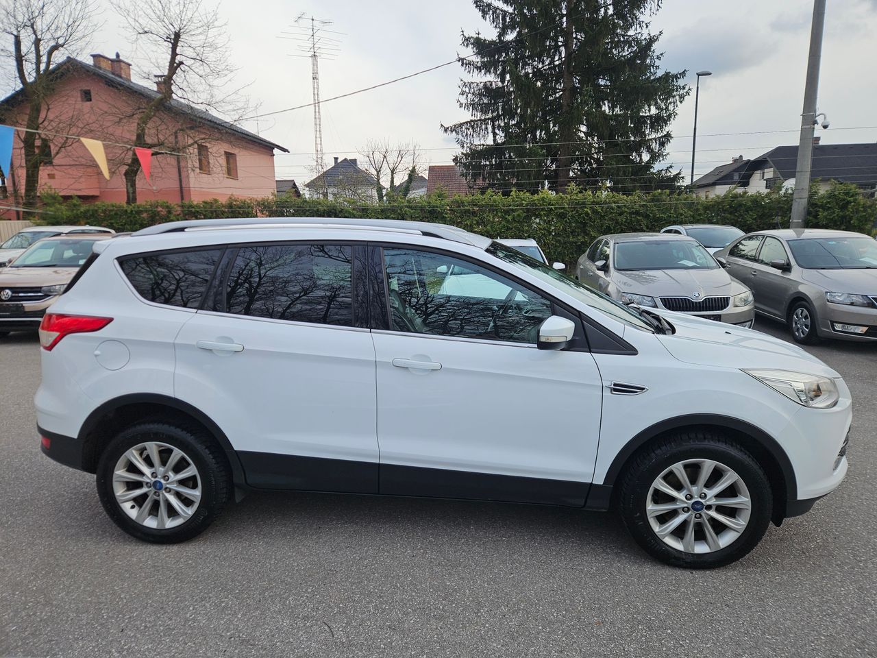 Zunanja slika - Ford Kuga - 4x2 2,0 TDCi Titanium - 4