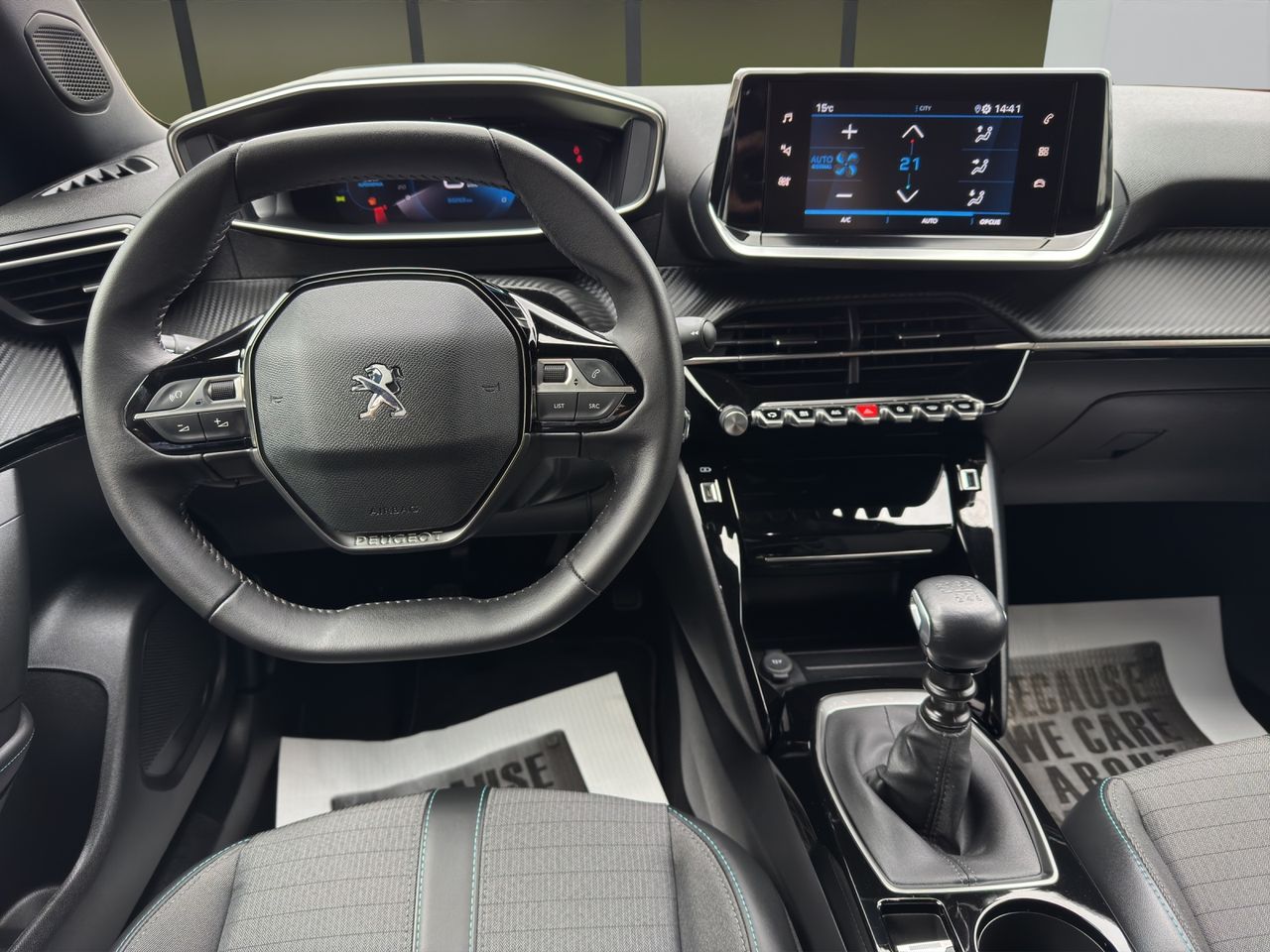 Zunanja slika - Peugeot 2008 - 1,2 PureTech 100 S&S Allure - 8