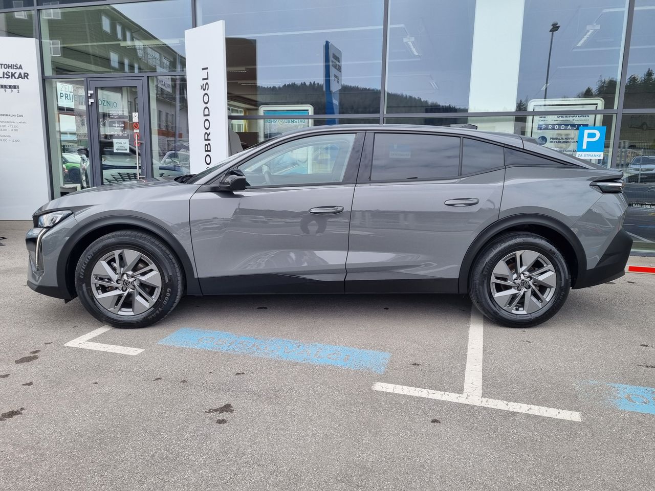 Zunanja slika - Peugeot 408 - 1.2 PURETECH MHEV - ODLIČNO OHRANJEN + TOP OPREMA - 4