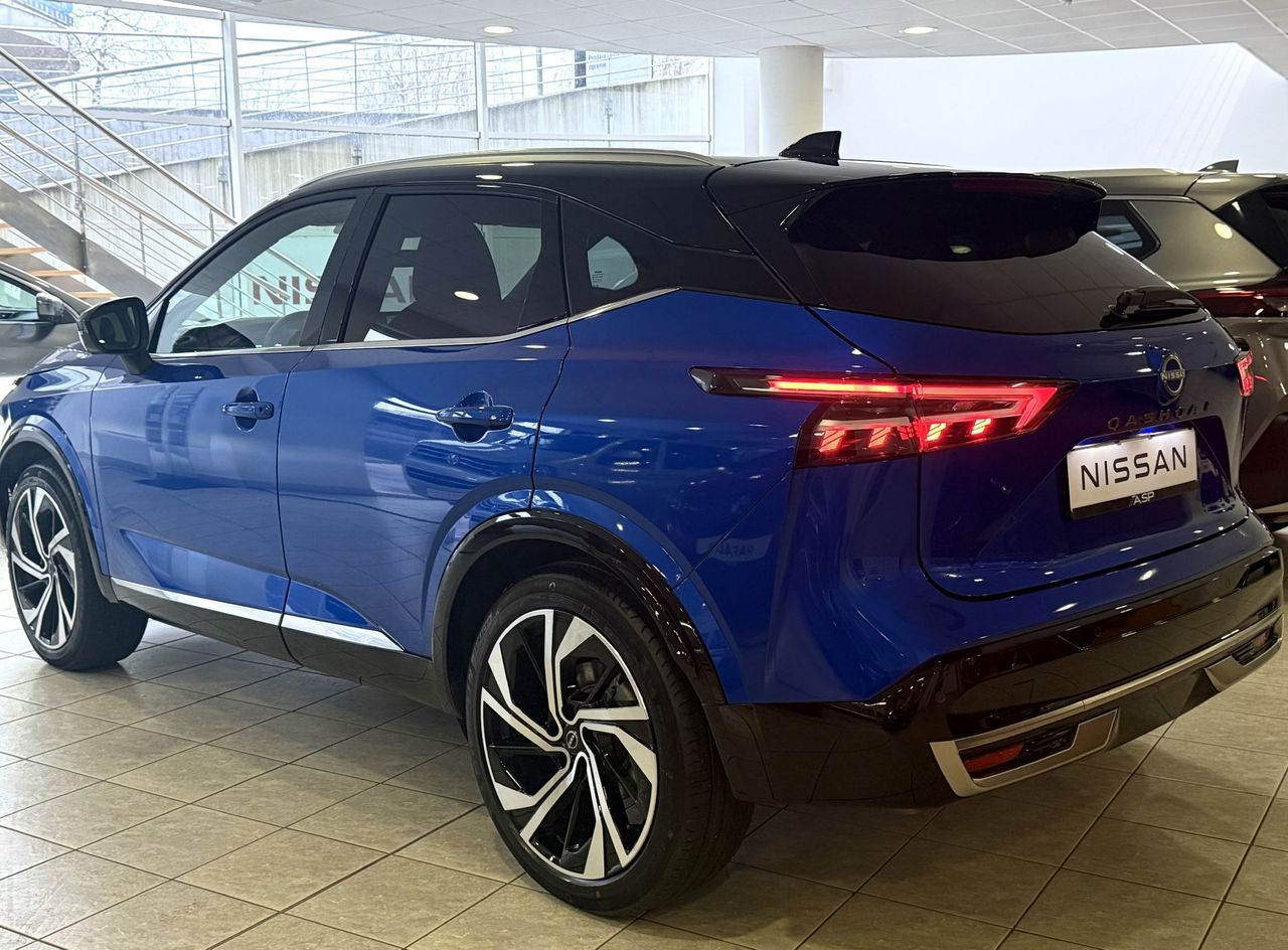 Zunanja slika - Nissan Qashqai - 1.3 DIG-T M.Hybr.158 4WD X-Tron. TEKNA+ - 4