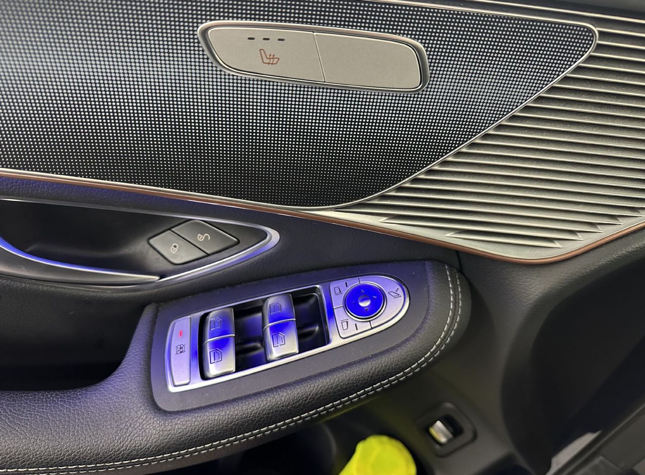 Zunanja slika - Mercedes-Benz EQC - 400 4MATIC AMG.NEMŠKI+4ALU.KAMERA.LED.ACC.USNJE - 11