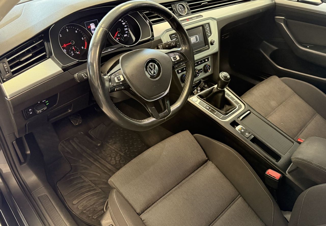 Zunanja slika - VW Passat - 1.6 TDI BMT Comfortline -FULL LED-NAVI-ACC-ALU- - 9