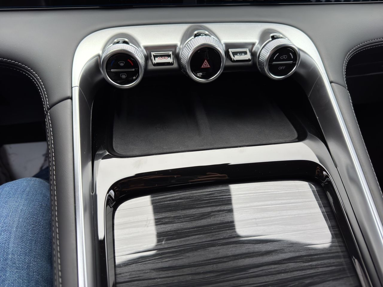 Zunanja slika - Omoda 9 - 1.5T-GDI HUD + BLIS + RADAR + PANORAMA + DAB + - 12