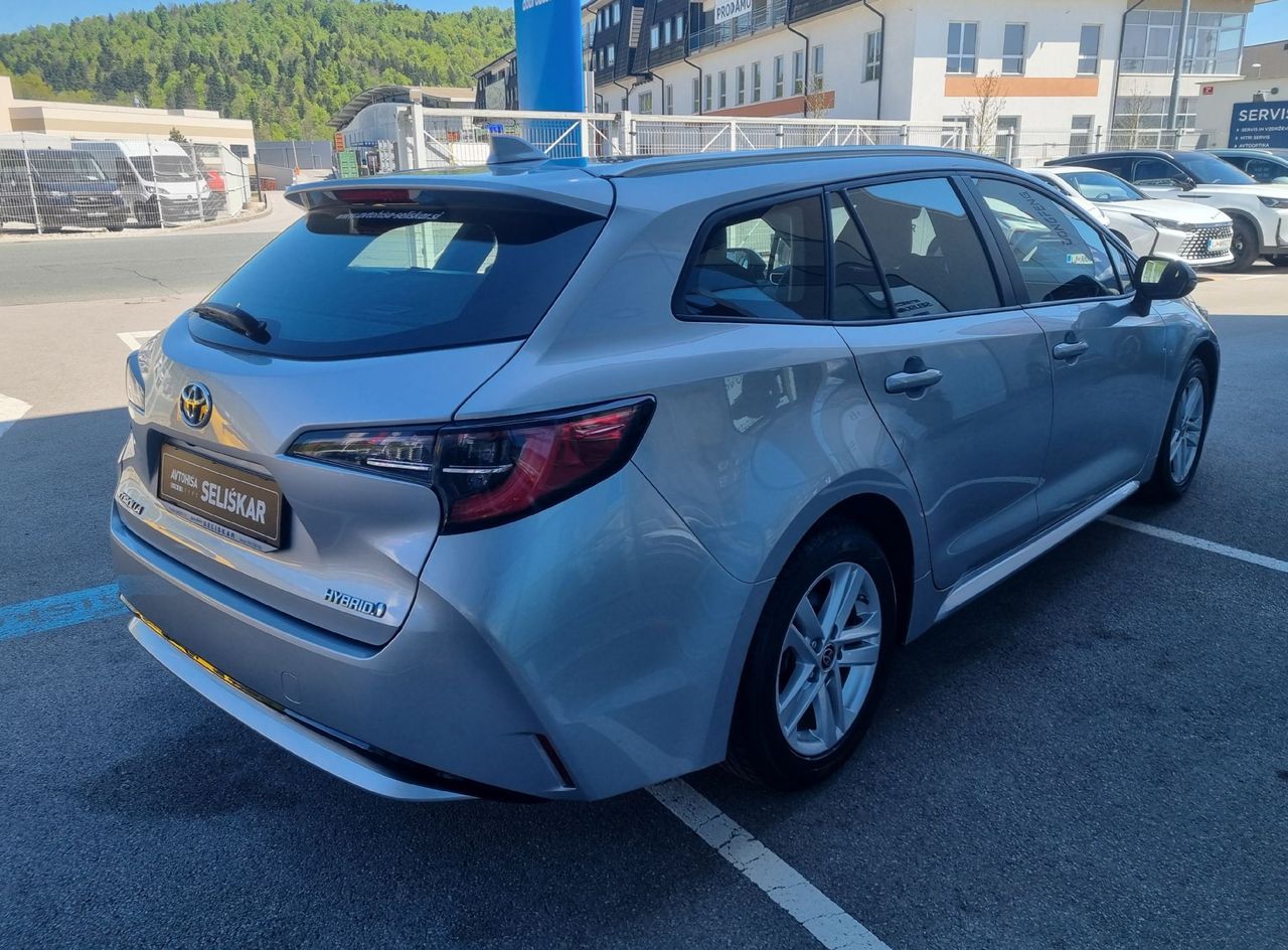 Zunanja slika - Toyota Corolla - Hybrid 1.8 TS HIBRID Luna - AVTOMATIK + SLOVENSKI - 6