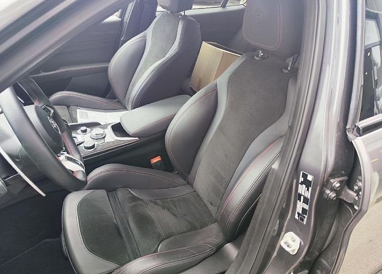 Zunanja slika - Alfa Romeo Giulia - 2.9 V6 Bi-Turbo 510 Quadrifoglio AT8 - 5