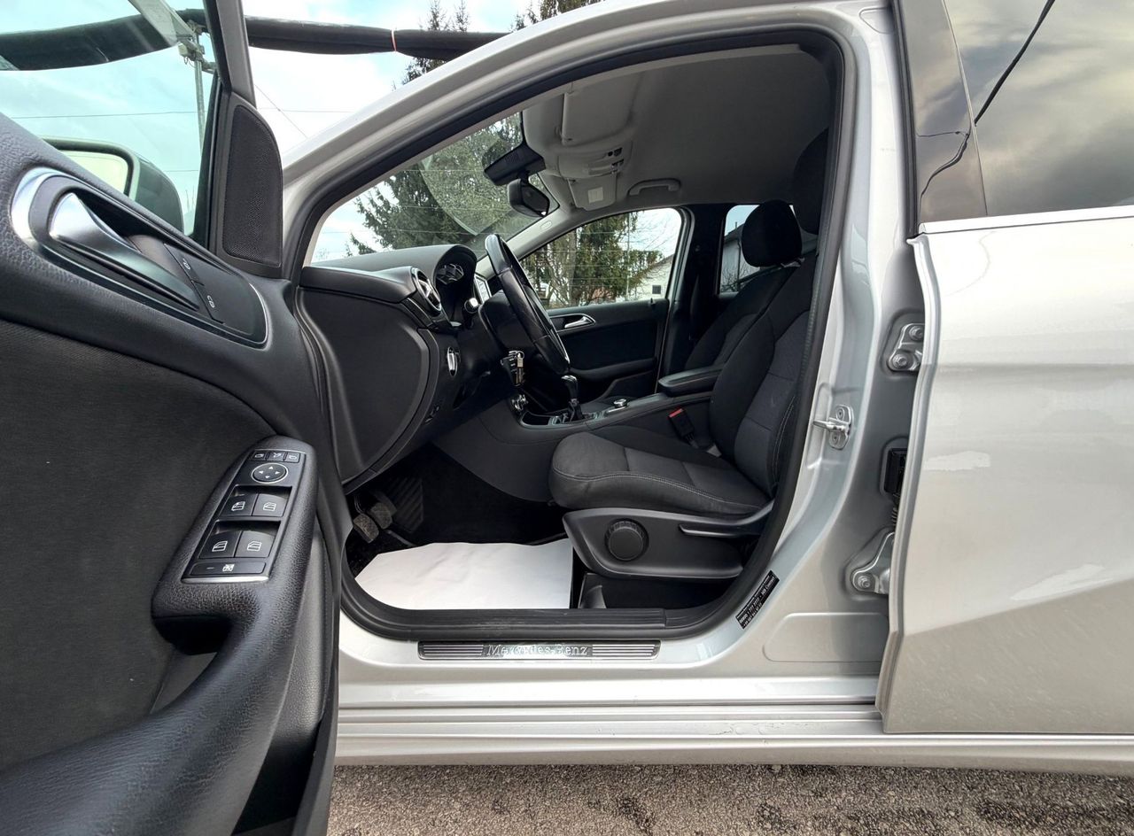 Zunanja slika - Mercedes-Benz B-Razred - B 200 CDI 2.LASTNICA KAMERA TEMPOMAT ALU 17 - 14