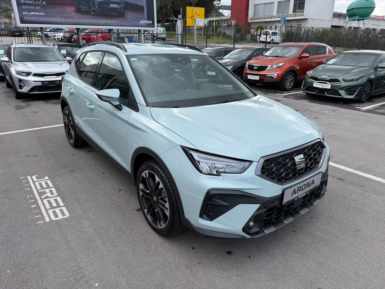 Zunanja slika - Seat Arona - Ibiza 1.0  Eco TSI 85KW STYLE DSG - 3