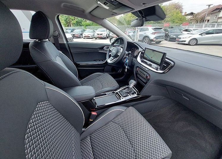 Zunanja slika - KIA XCeed - 1.6 T-GDi EX WAY ISG.7DCT 110.3 kW. VEČ BARV - 9