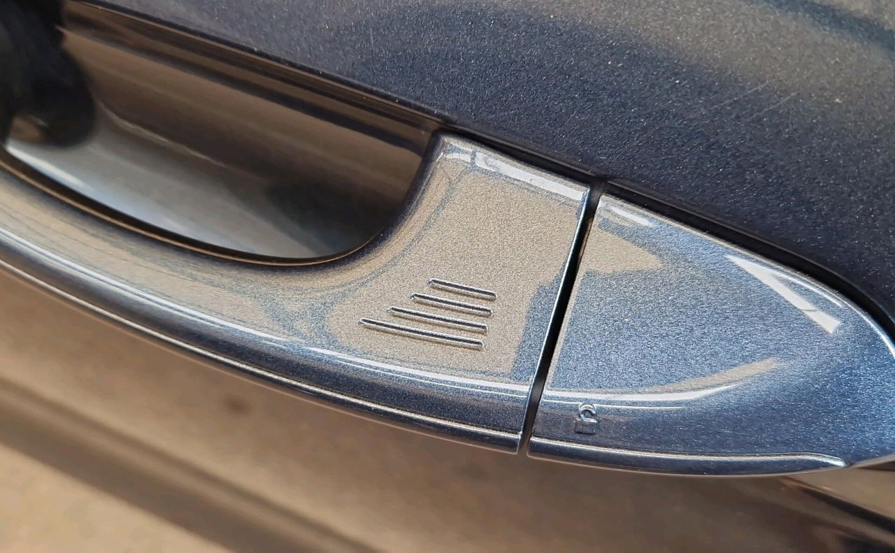 Zunanja slika - Ford S-MAX - 2.0 EcoBlue Titanium Aut.8-NAVI-DAB-KEYLESS-KAMERA - 11