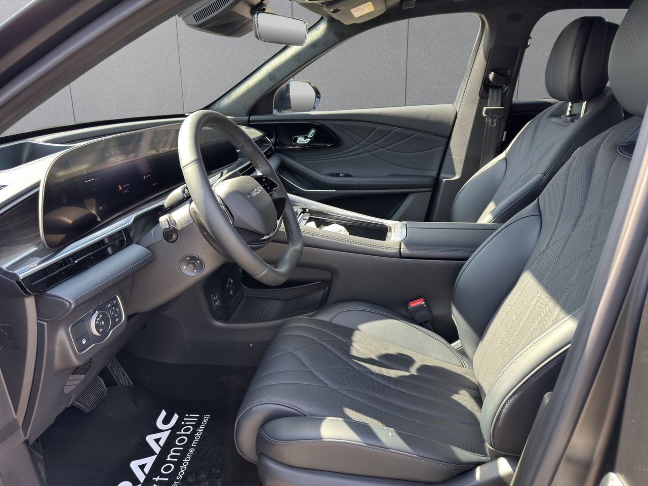 Zunanja slika - Omoda 9 - 1.5T-GDI HUD + BLIS + RADAR + PANORAMA + DAB + - 6