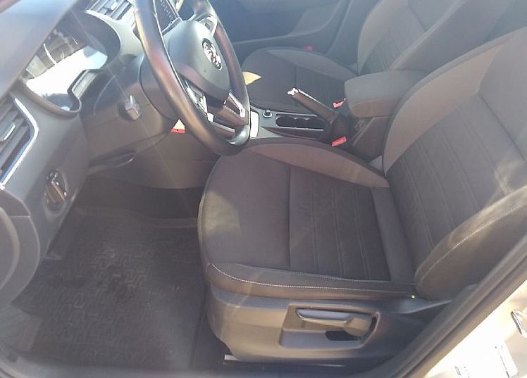 Zunanja slika - Škoda Octavia - 2.0 TDI Ambition 110 kW -2- - 5