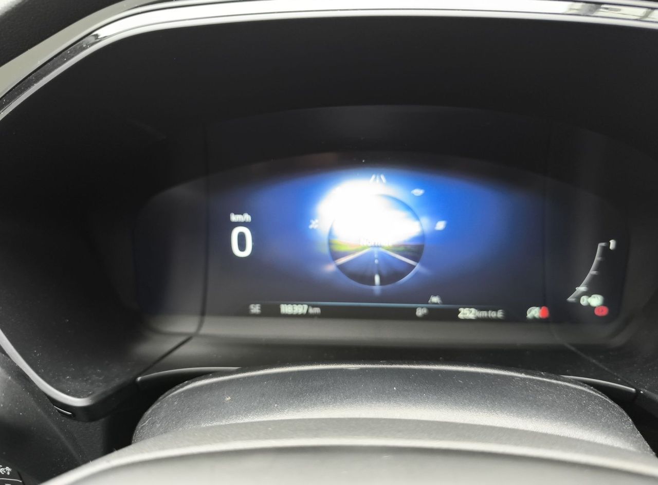 Zunanja slika - Ford Kuga - ST-LINE 1.5 EcoBlue 120PS S S- SLO -1.LASTNIK - 10