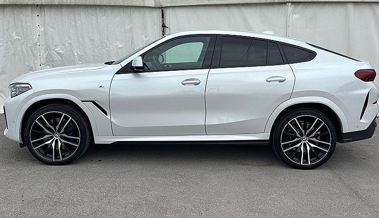 Zunanja slika - BMW X6 - serija : xDrive30d - LASER - ZRAČNO - 360KAMERE - NAVI - 5