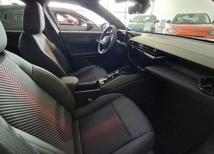 Zunanja slika - Alfa Romeo Junior - 1.2 E-DCT6 MHEV 145 KM Speciale - 9