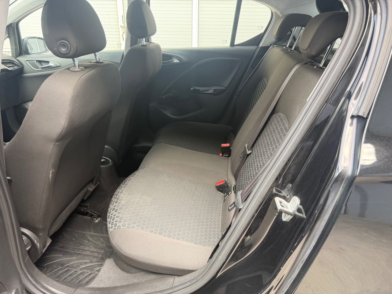 Zunanja slika - Opel Corsa - 1.4 90PS 32.000km TEMPOMAT JAMSTVO LEANPAY - 11