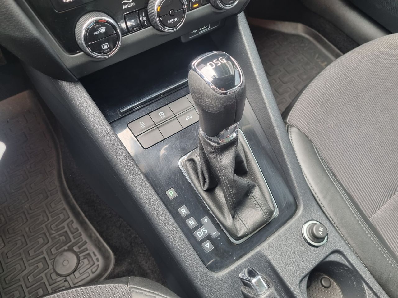 Zunanja slika - Škoda Octavia - COMBI 2.0 TDI 110 kW DSG MENJALNIK - TOP OPREMA - 15