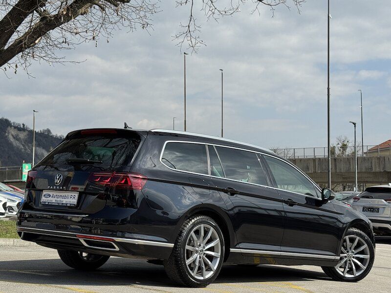 Zunanja slika - VW Passat Variant - 2.0 TDI BMT ELEGANCE AVT 200KM IQ LED ACC MASAŽNI - 6