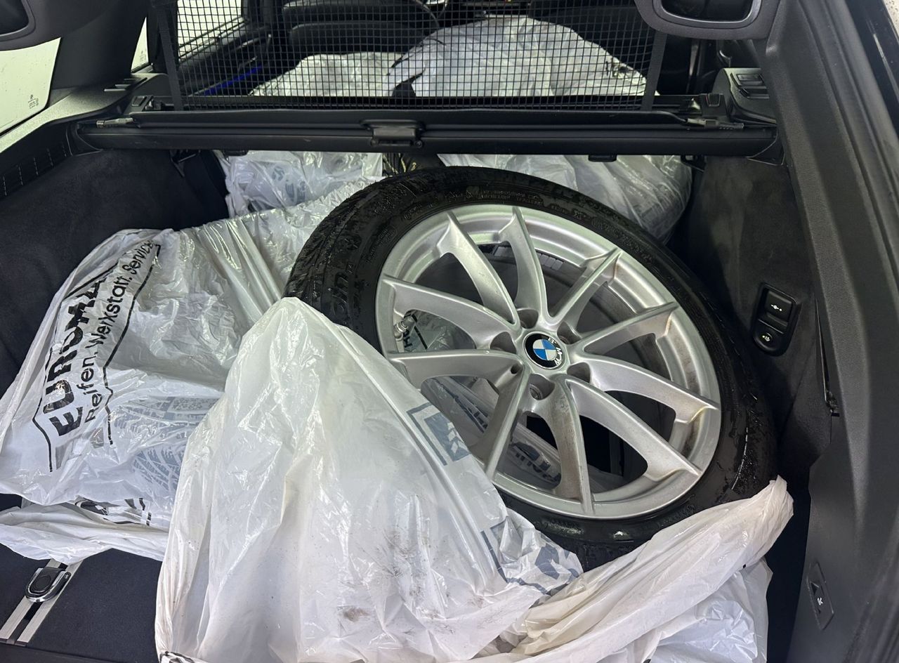 Zunanja slika - BMW Serija 5 - Touring: BMW 5 Touring  530 i xDrive M Sport 2.0 185 KW - 20