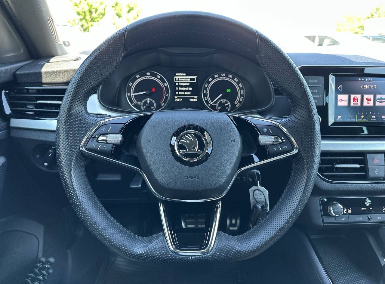 Zunanja slika - Škoda Kamiq - 1.0 TSI Sport  Volan+sedeži  Kamera LED - 13