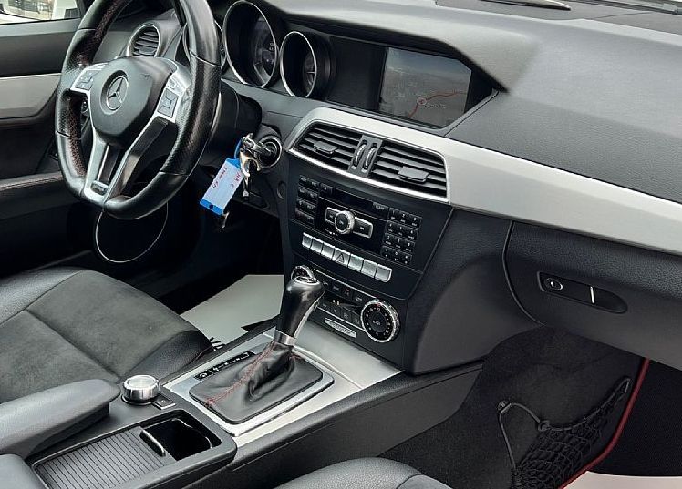 Zunanja slika - Mercedes-Benz C-Razred - C 220 CDI+AMG+EL. OKNO+XENON+NAVI - 17