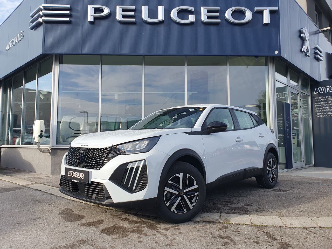 Zunanja slika - Peugeot 2008 - Active Pack PureTech 100 - 2