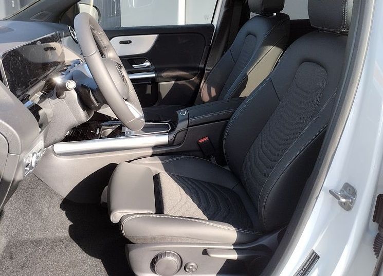 Zunanja slika - Mercedes-Benz GLA-Razred - GLA 200 d VOZILO AKCIJSKA CENA - 8