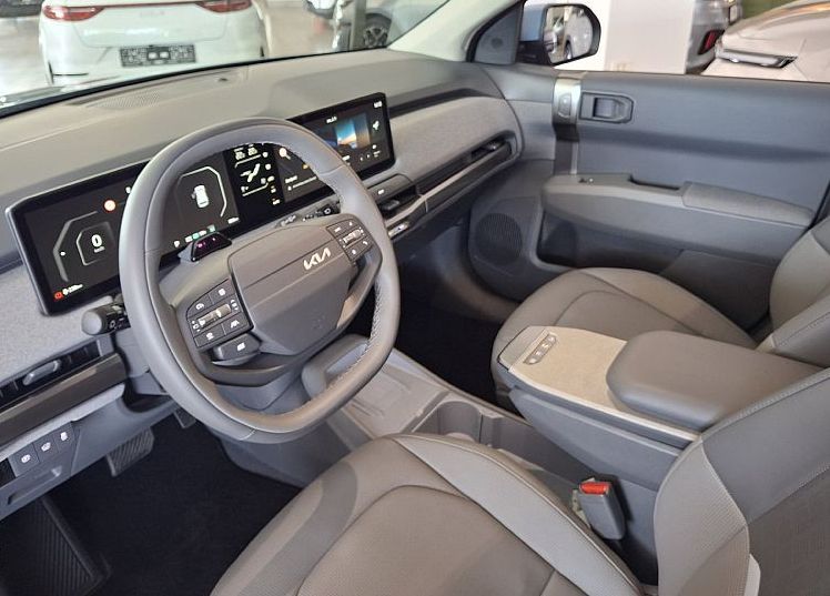Zunanja slika - KIA EV3 - 58.3 kWh baterija. 150 kW  204 KM  Sky - 7