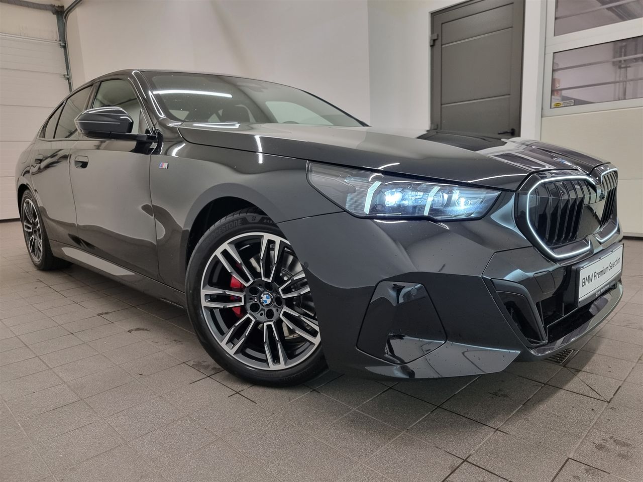 Zunanja slika - BMW Serija 5 - 520d xDrive Limuzina - 8