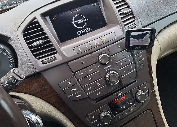 Zunanja slika - Opel Insignia - 2.0 CDTI 160KM COSMO - vlečna naprava - 10