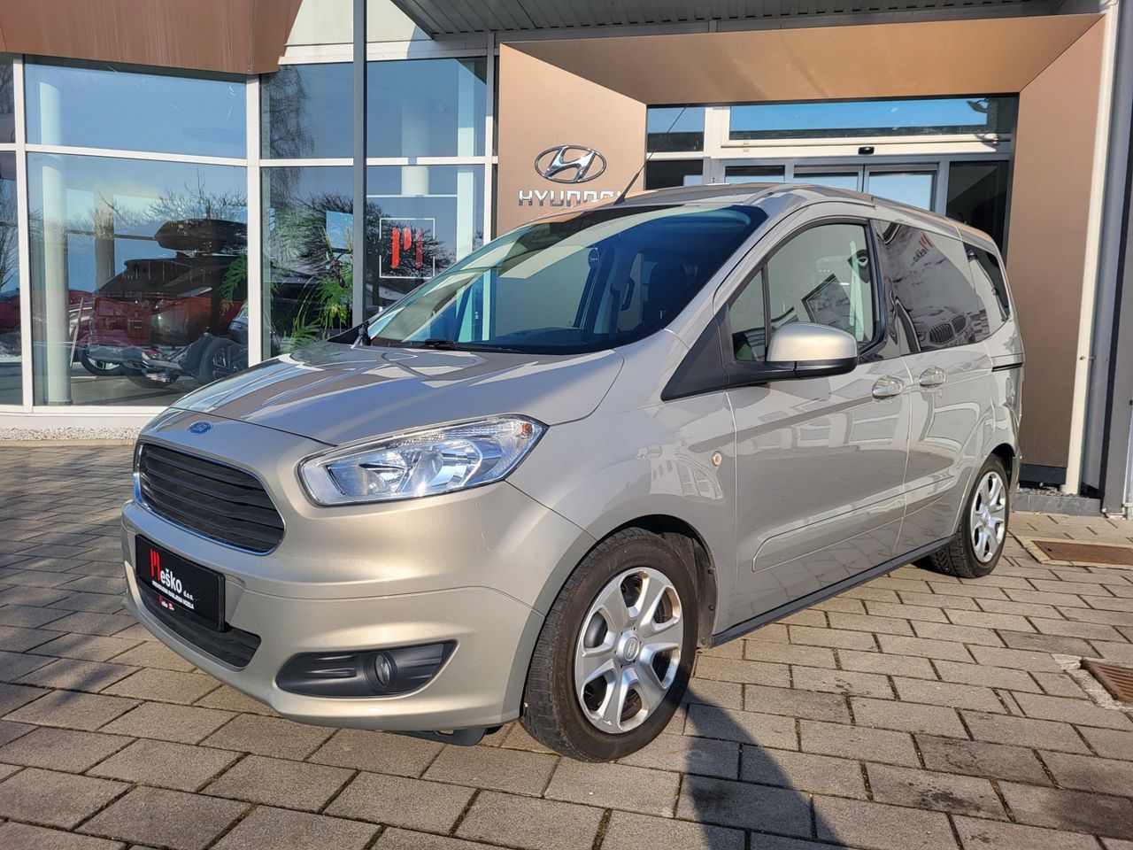Zunanja slika - Ford Tourneo - 1.0 ac-tempomat-pdc-el.paket-bluethoot.... - 1