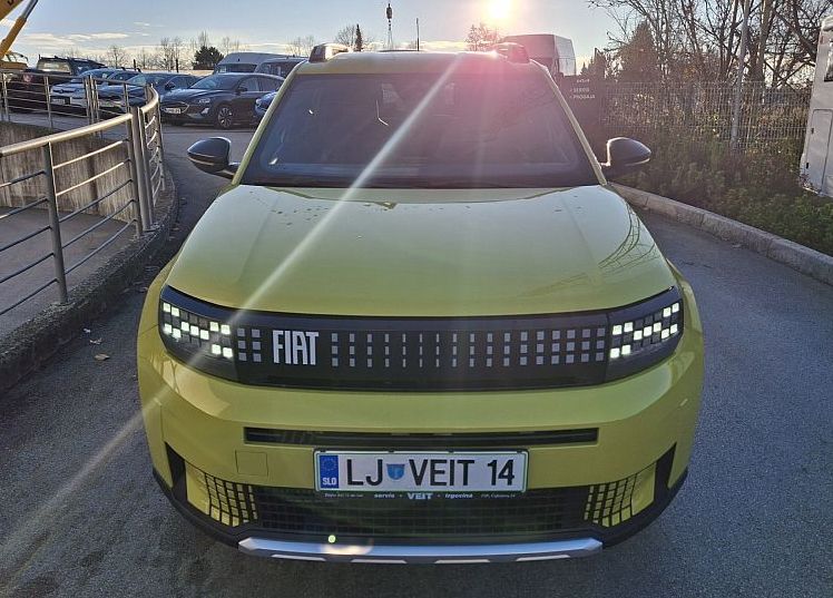 Zunanja slika - Fiat Grande Panda - 1.2 T-Gen3 AT6 ICON - 2